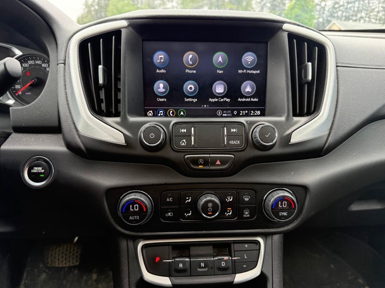 2022 GMC Terrain SLT ALL WEATHER MATS. SUNROOF. SLT PRO GRADE PKG. Photo
