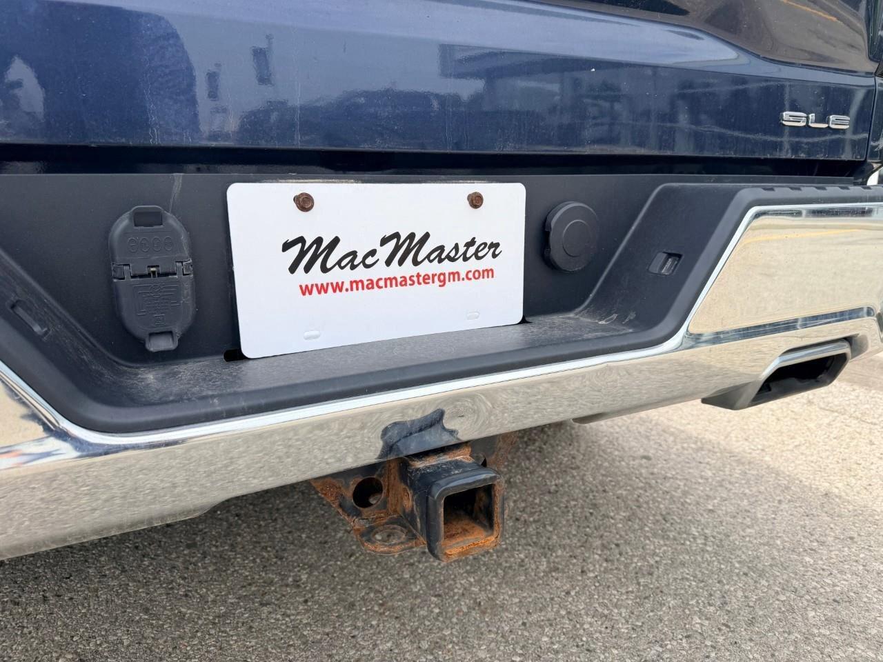 2020 GMC Sierra 1500 4WD Crew Cab 147  SLE Photo