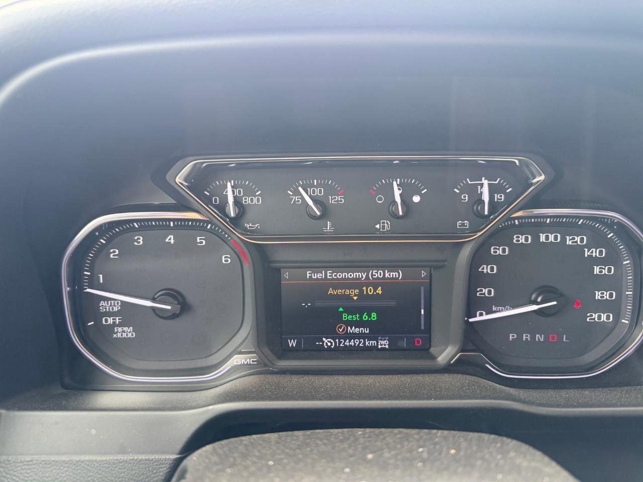 2020 GMC Sierra 1500 4WD Crew Cab 147  SLE Photo