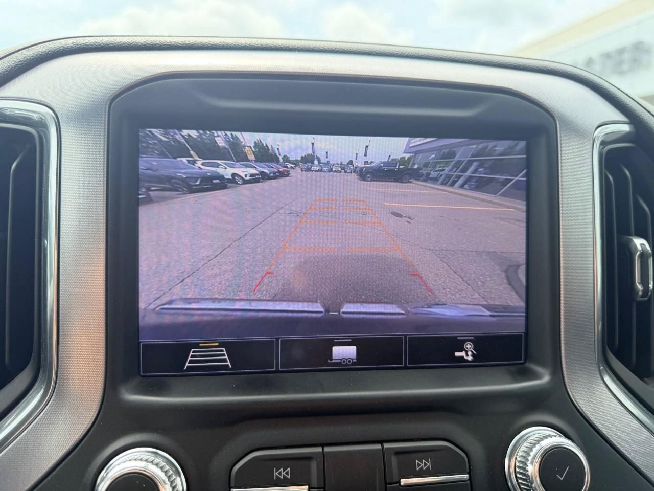 2020 GMC Sierra 1500 4WD Crew Cab 147  SLE Photo