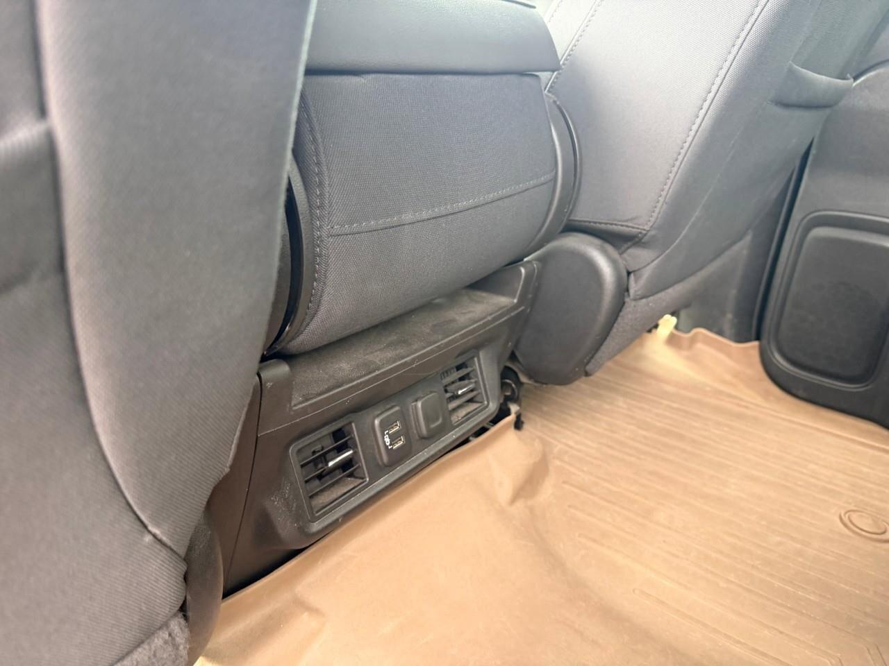 2020 GMC Sierra 1500 4WD Crew Cab 147  SLE Photo