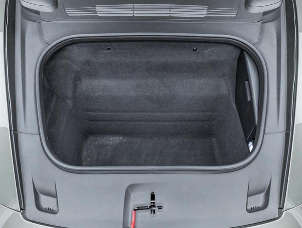 2020 Porsche 911  Photo