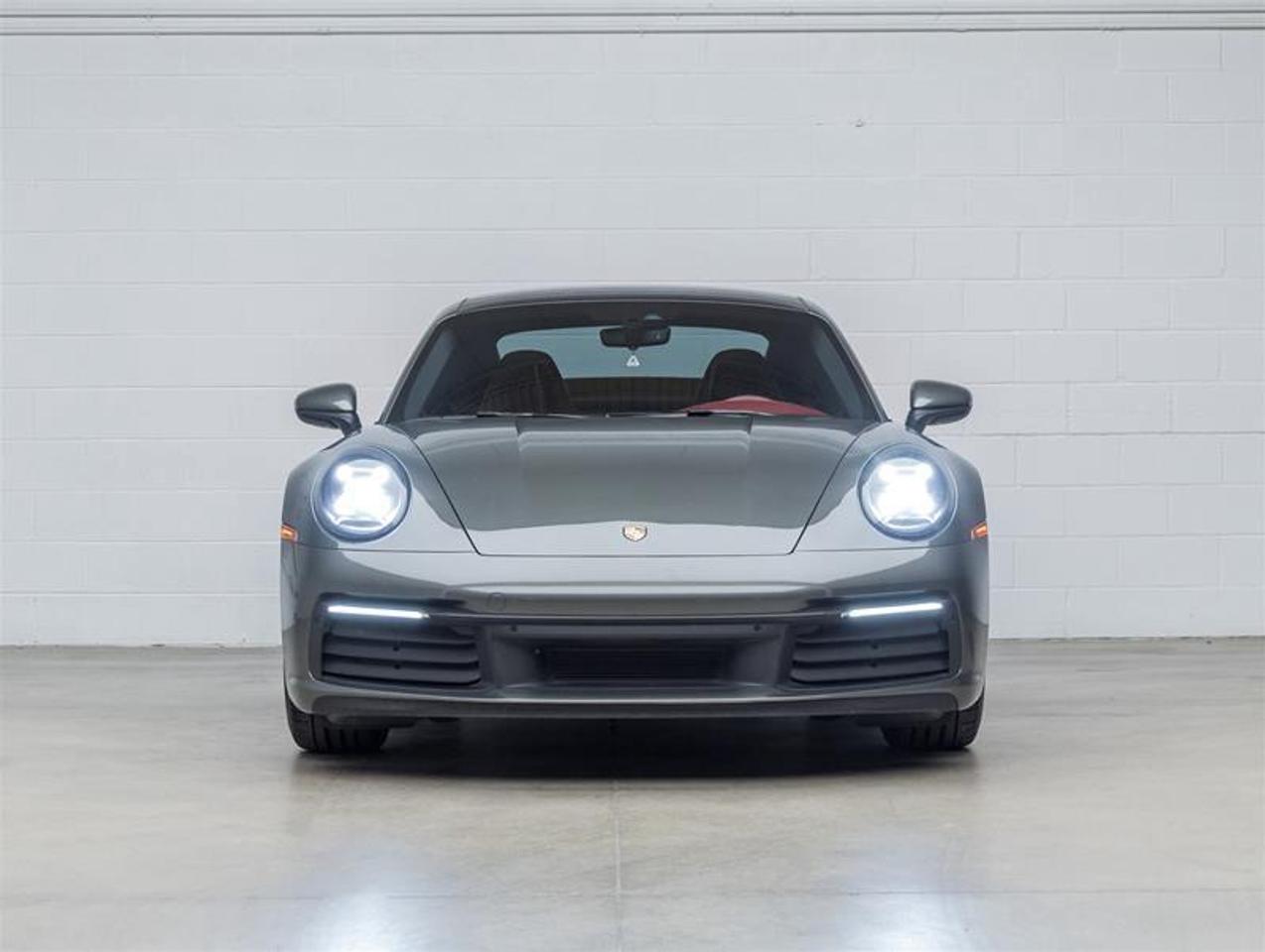 2020 Porsche 911  Photo