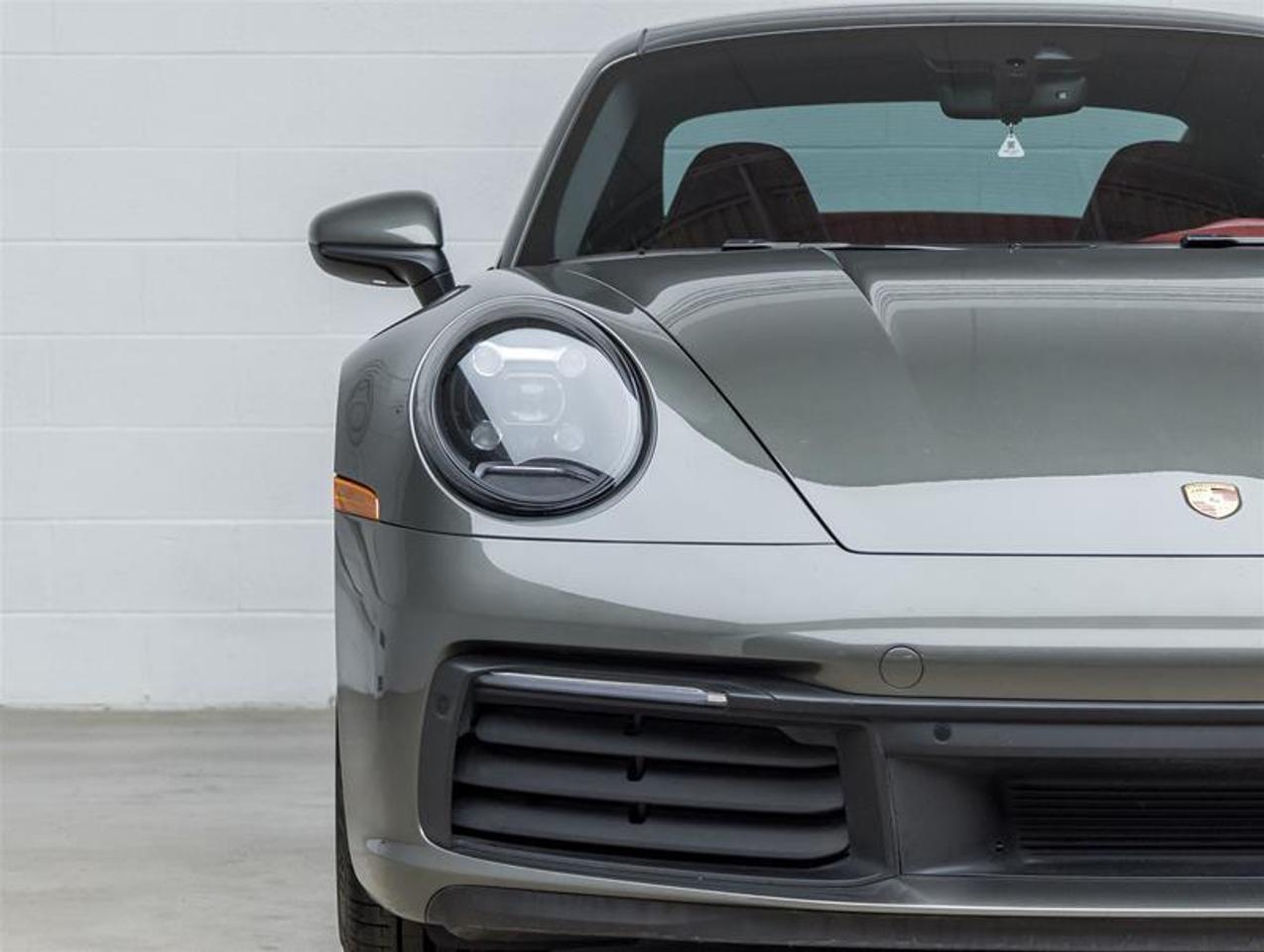 2020 Porsche 911  Photo