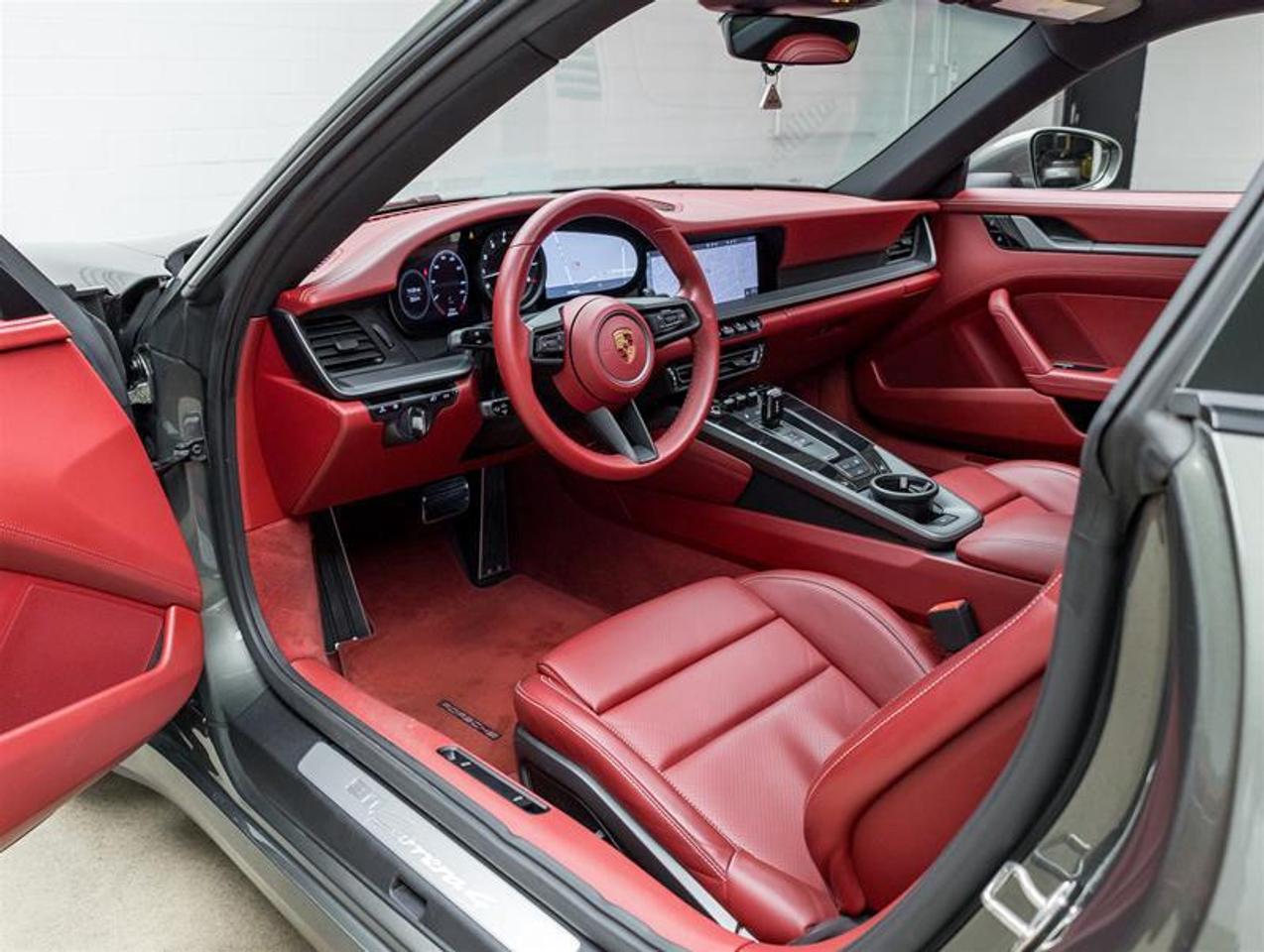 2020 Porsche 911  Photo