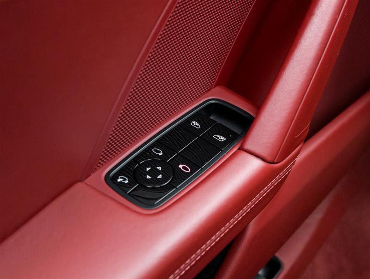 2020 Porsche 911  Photo