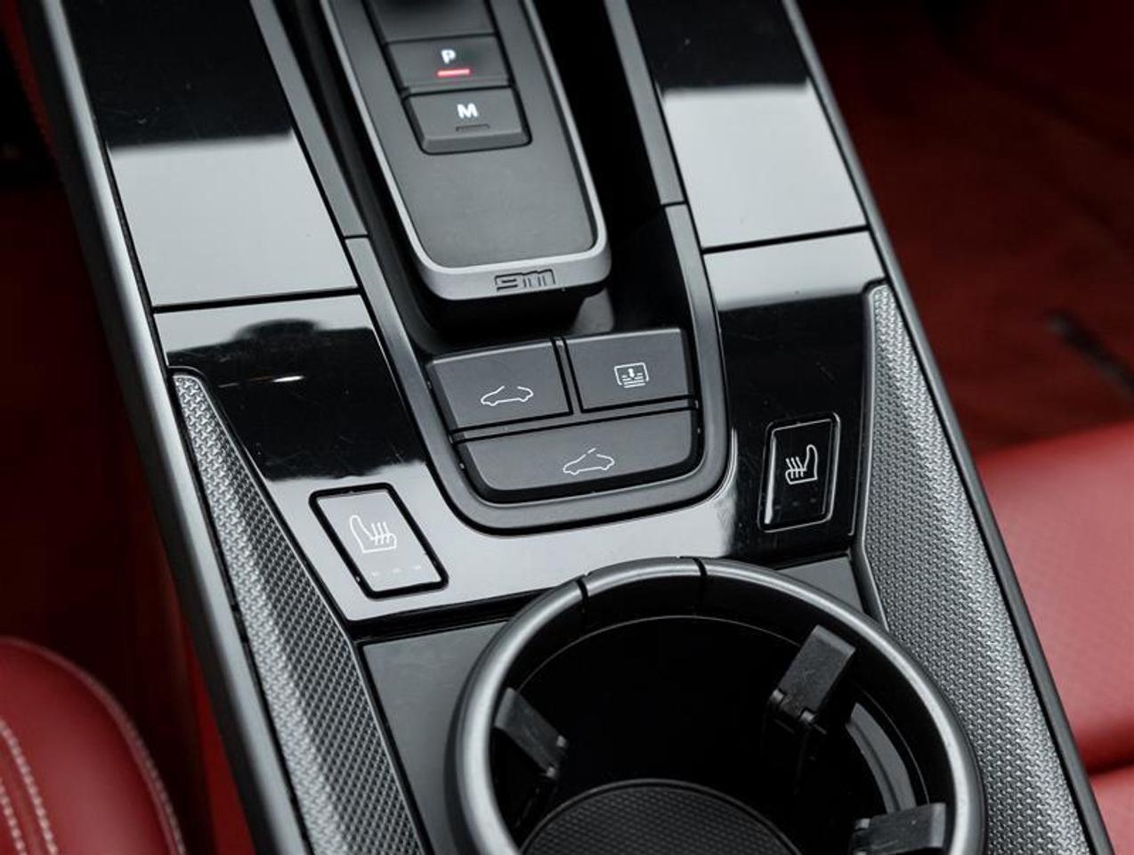 2020 Porsche 911  Photo
