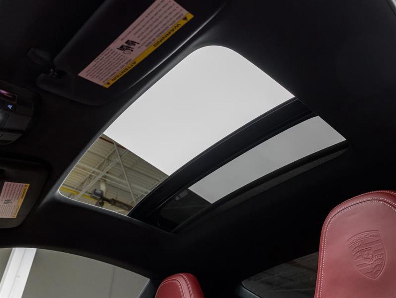 2020 Porsche 911  Photo