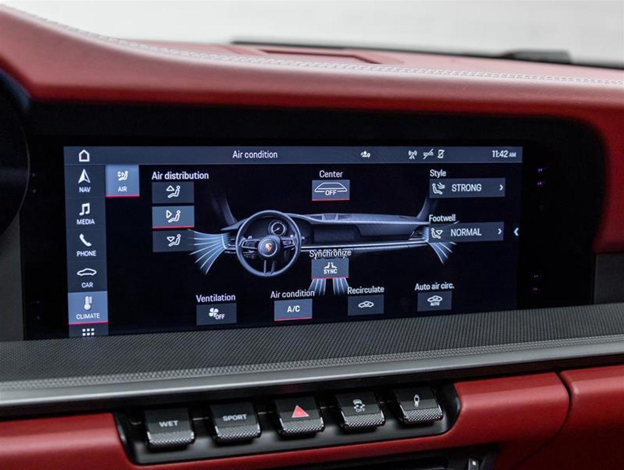 2020 Porsche 911  Photo