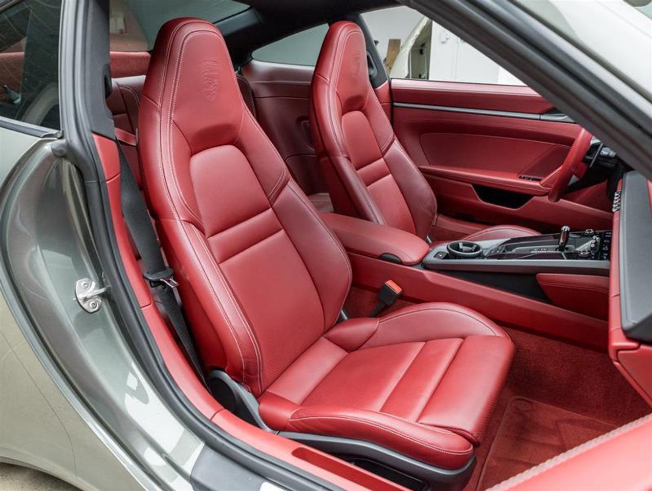2020 Porsche 911  Photo