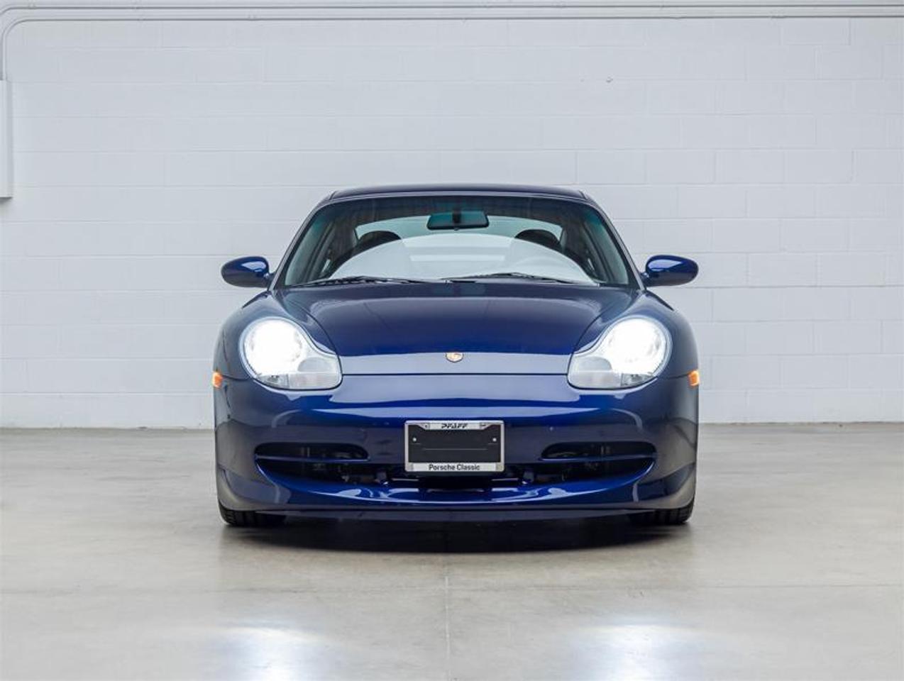 2001 Porsche 911  Photo