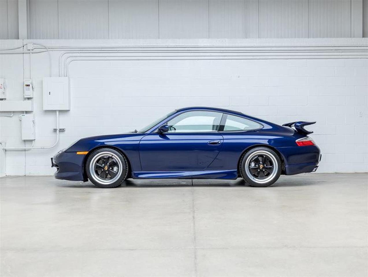 2001 Porsche 911  Photo