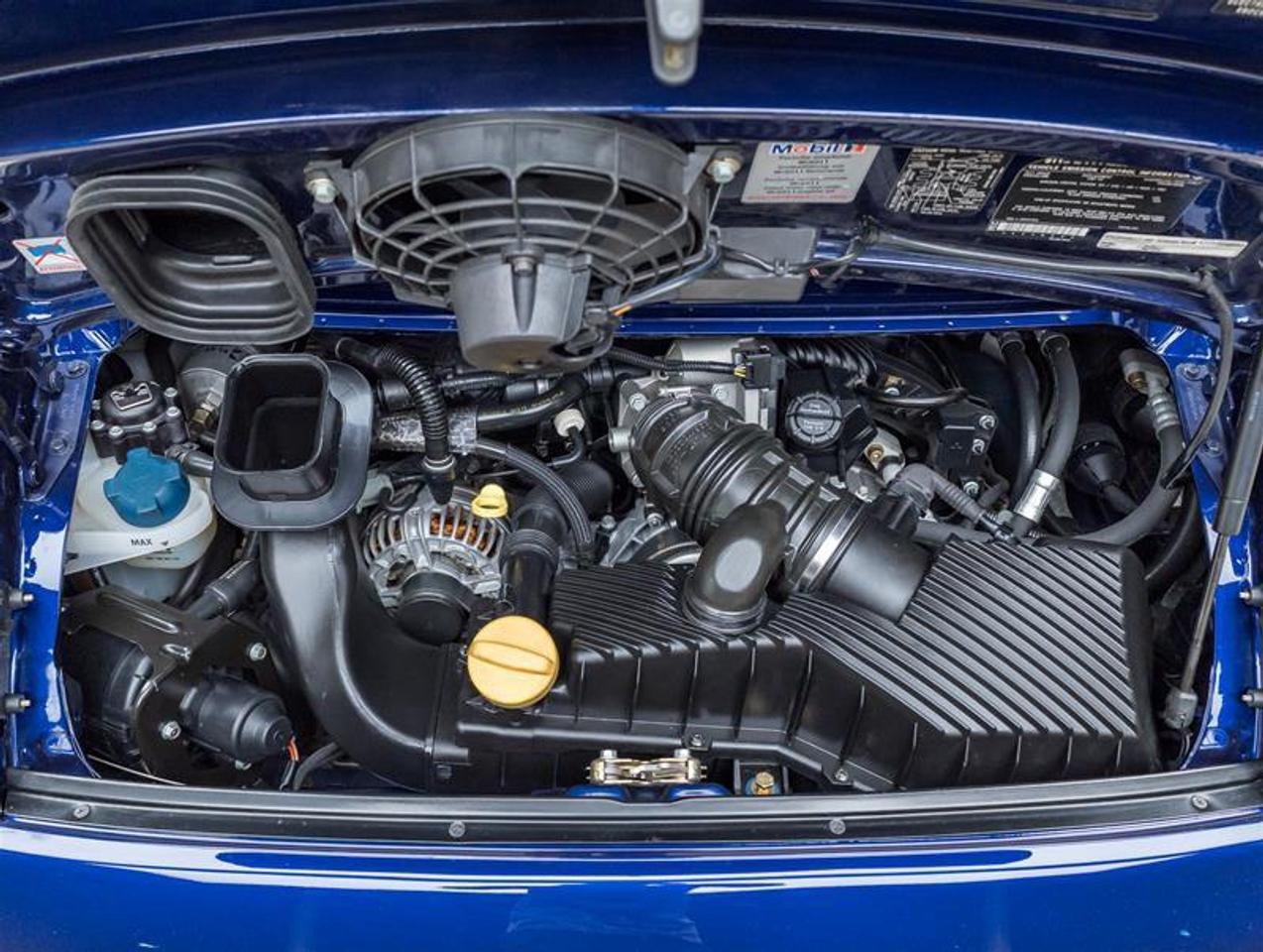 2001 Porsche 911  Photo