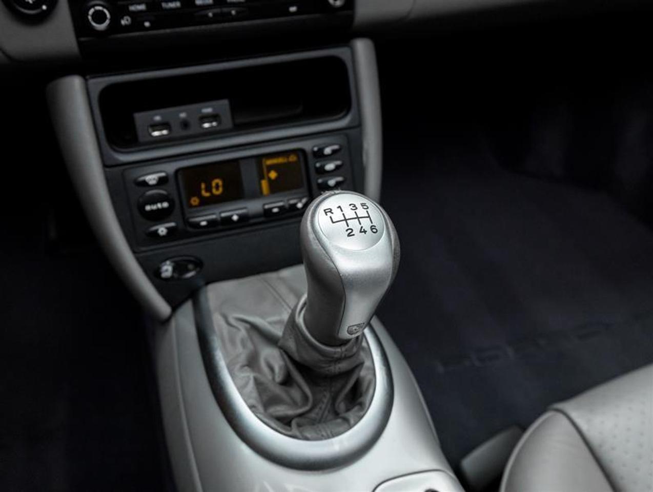 2001 Porsche 911  Photo
