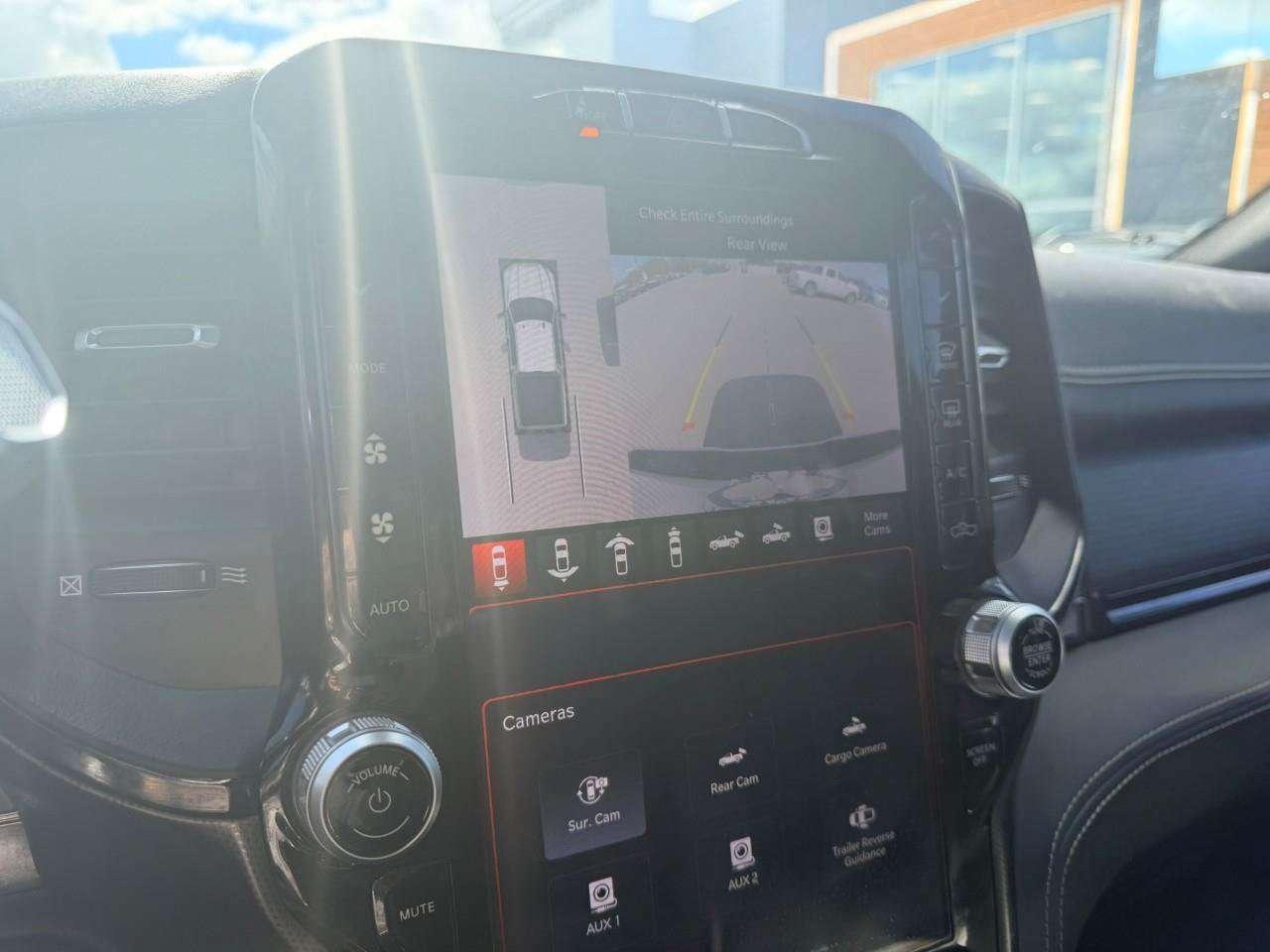 2023 RAM 2500 LIMITED, 6.7L DIESEL V6, 4X4, ALLOYS, HARMAN/KARDON, LEATHER, 1-OWNER, CERTIFIED PREOWNED! Photo
