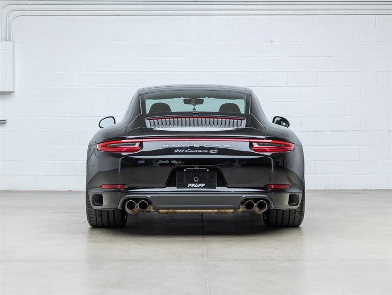 2017 Porsche 911  Photo