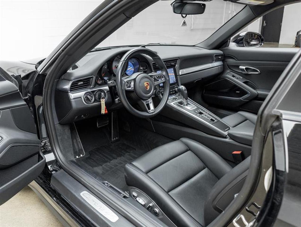 2017 Porsche 911  Photo
