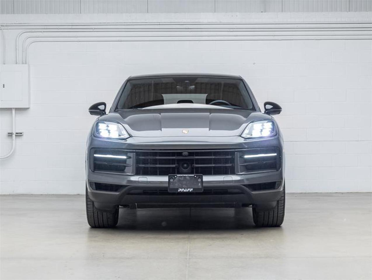 2025 Porsche Cayenne  Photo