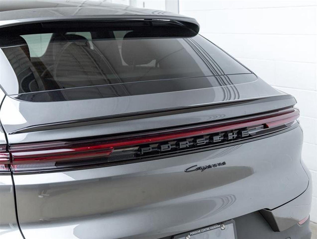 2025 Porsche Cayenne  Photo
