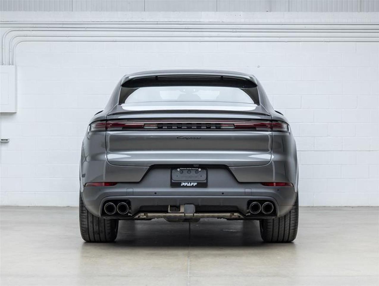 2025 Porsche Cayenne  Photo