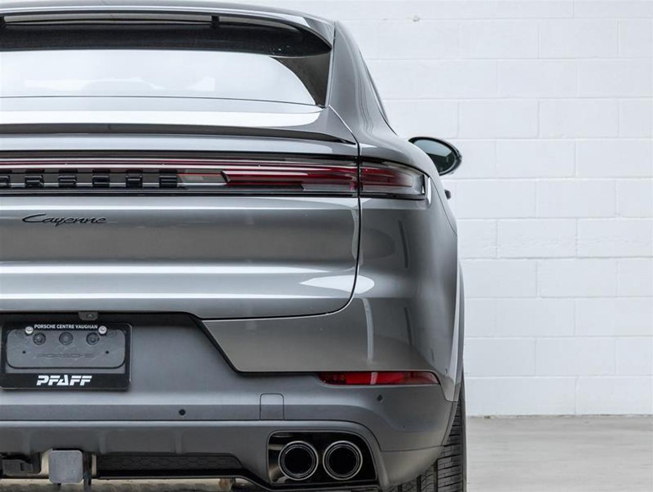 2025 Porsche Cayenne  Photo