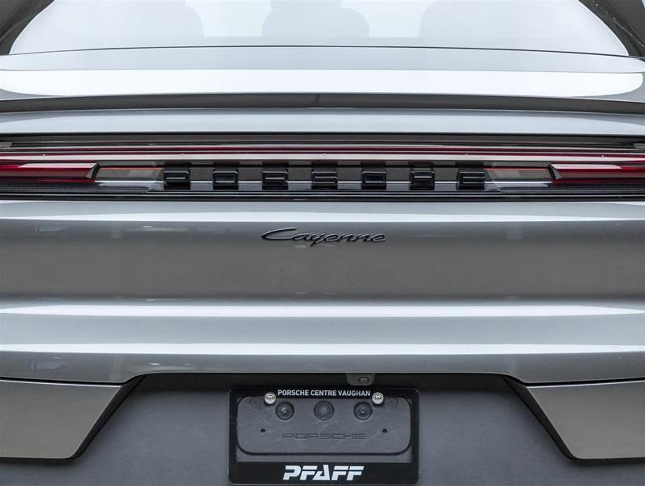 2025 Porsche Cayenne  Photo