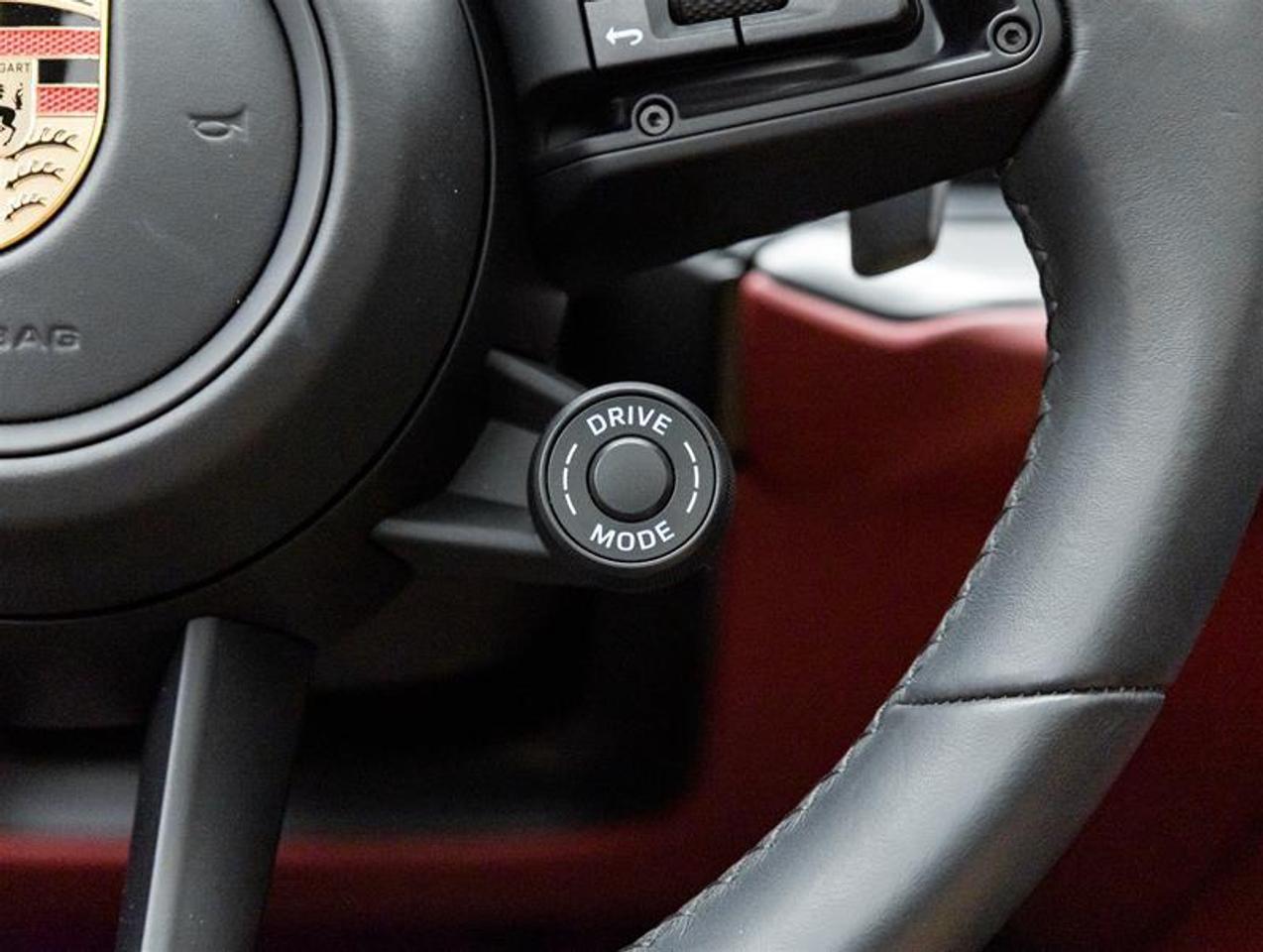 2025 Porsche Cayenne  Photo