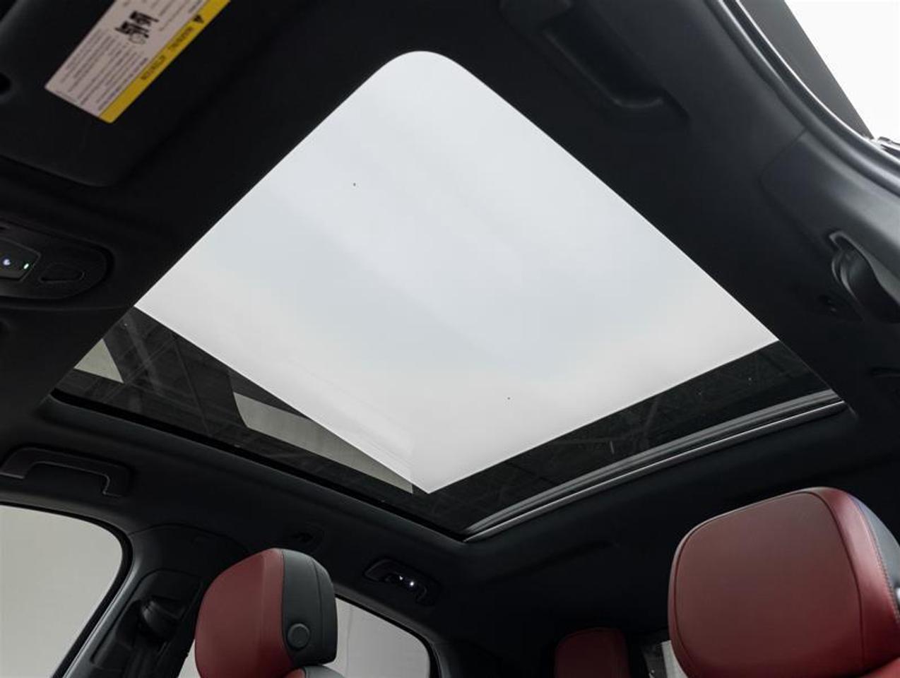 2025 Porsche Cayenne  Photo