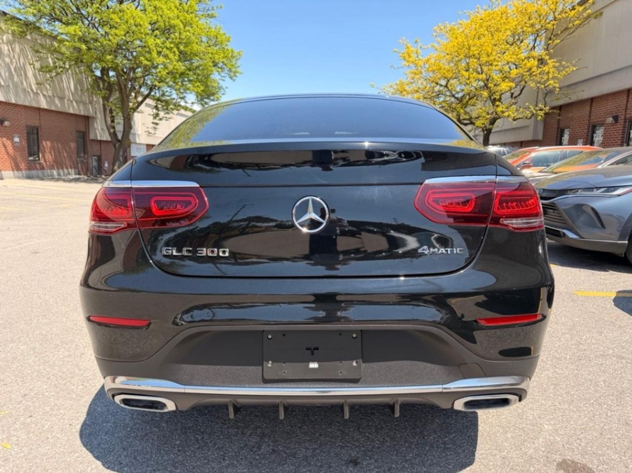 2021 Mercedes-Benz GLC-Class GLC 300 4MATIC Coupe Photo4