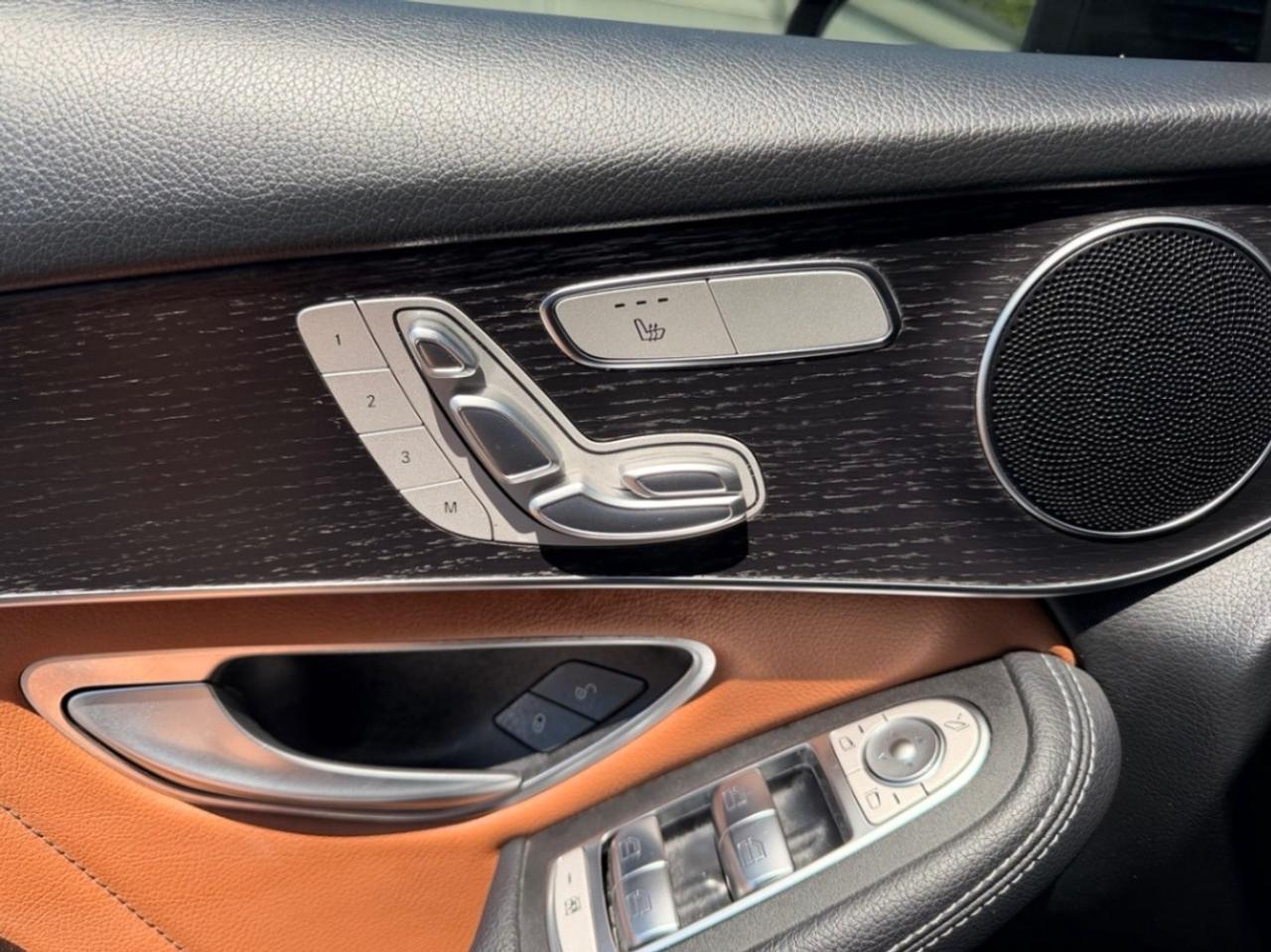 2021 Mercedes-Benz GLC-Class GLC 300 4MATIC Coupe Photo