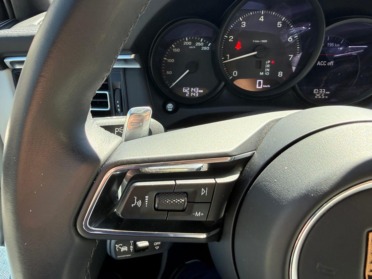 2023 Porsche Macan AWD, PREMIUM PLUS PKG, ACTIVE CRUISE CONTROL Photo