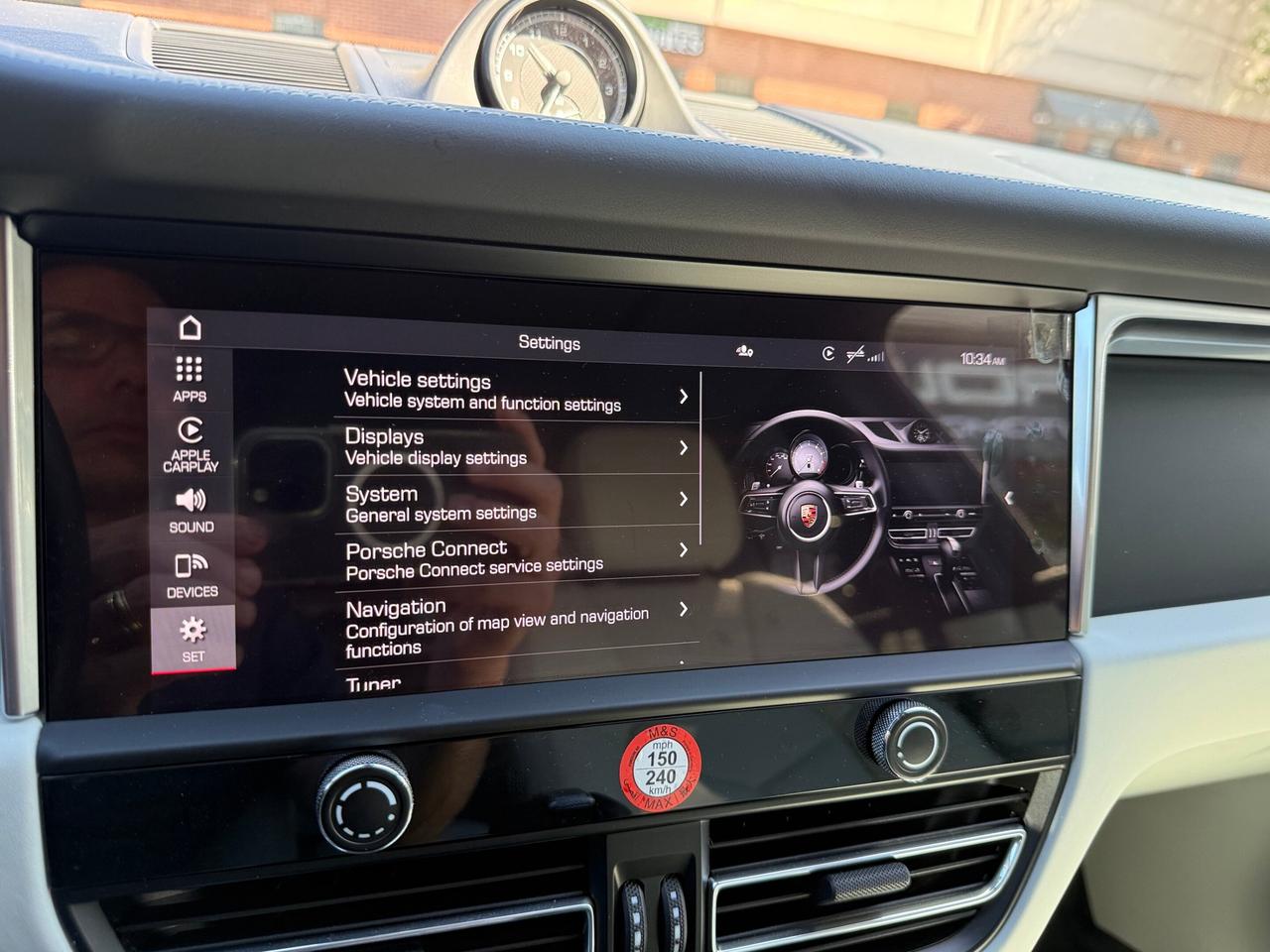 2023 Porsche Macan AWD, PREMIUM PLUS PKG, ACTIVE CRUISE CONTROL Photo