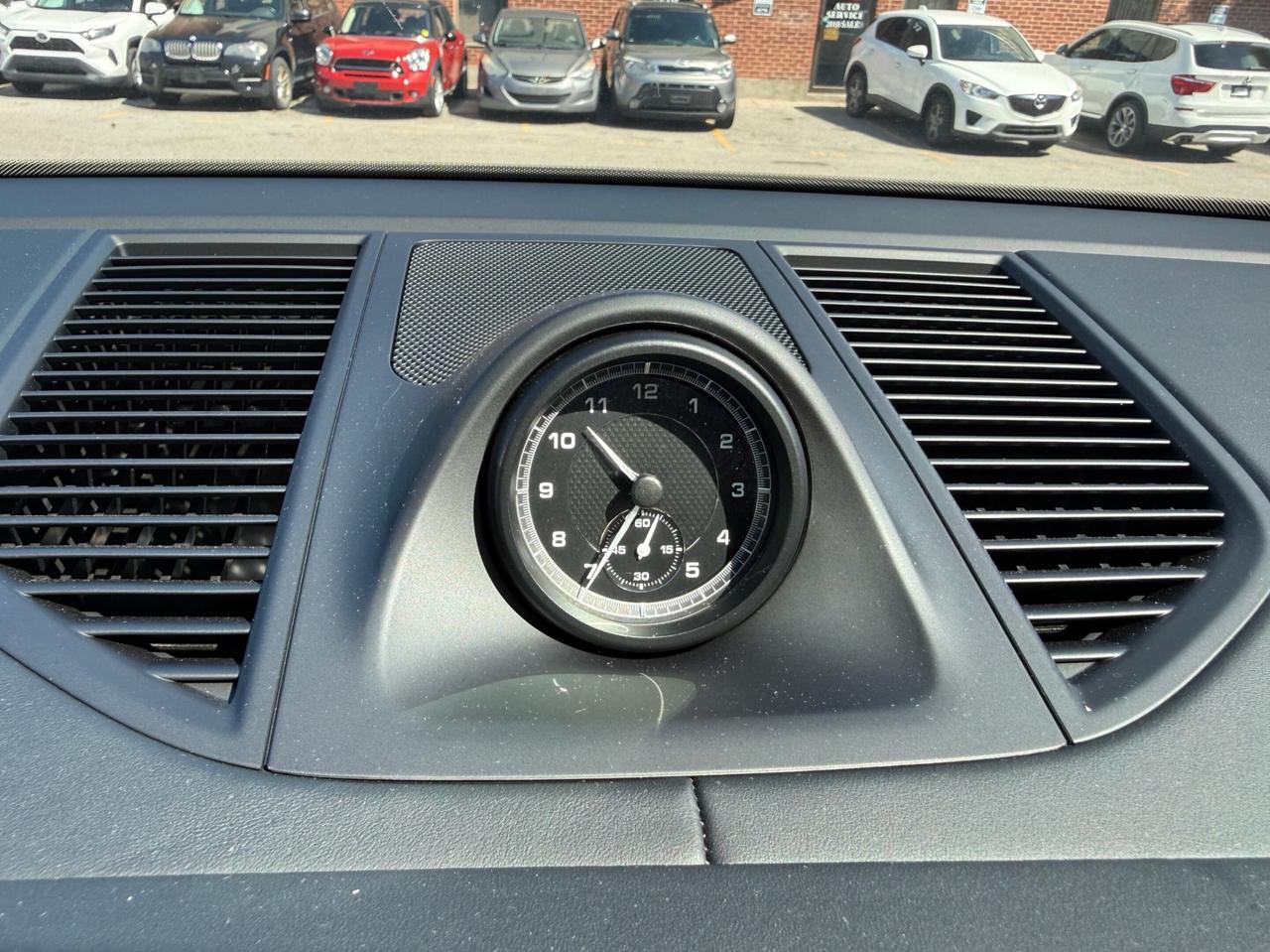 2023 Porsche Macan AWD, PREMIUM PLUS PKG, ACTIVE CRUISE CONTROL Photo