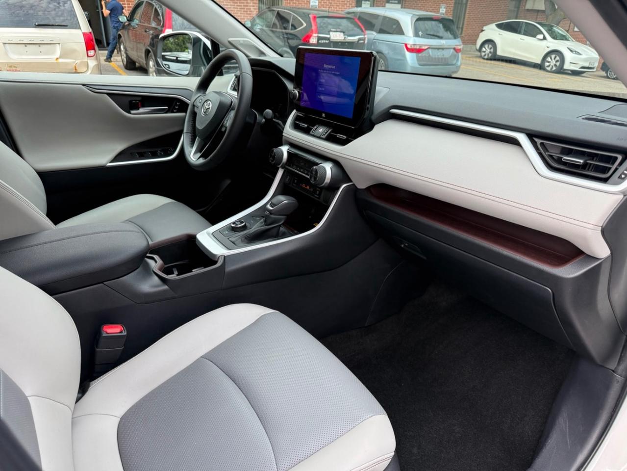 2024 Toyota RAV4 Hybrid Limited AWD Photo