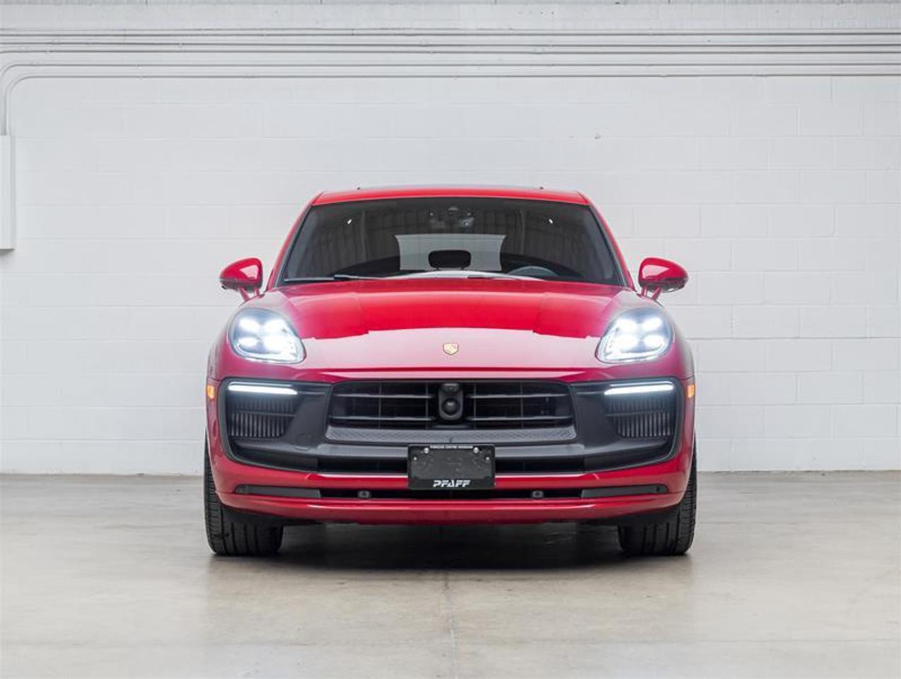 2024 Porsche Macan  Photo