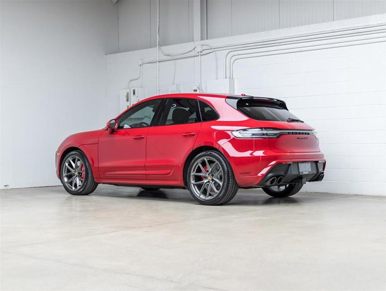 2024 Porsche Macan  Photo