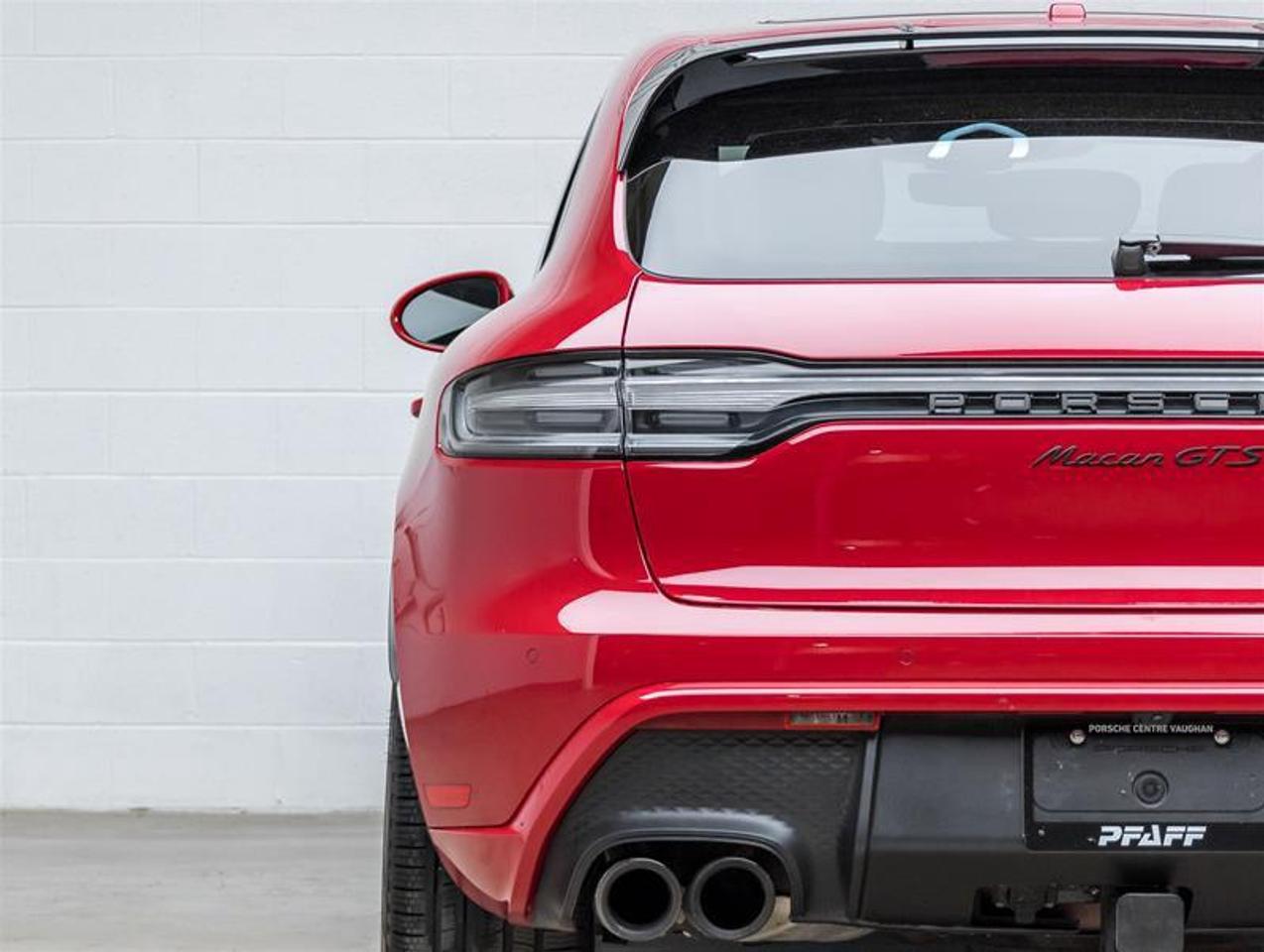 2024 Porsche Macan  Photo