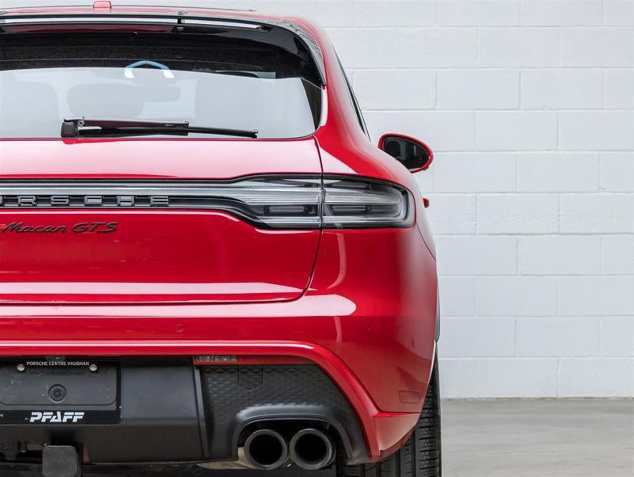 2024 Porsche Macan  Photo
