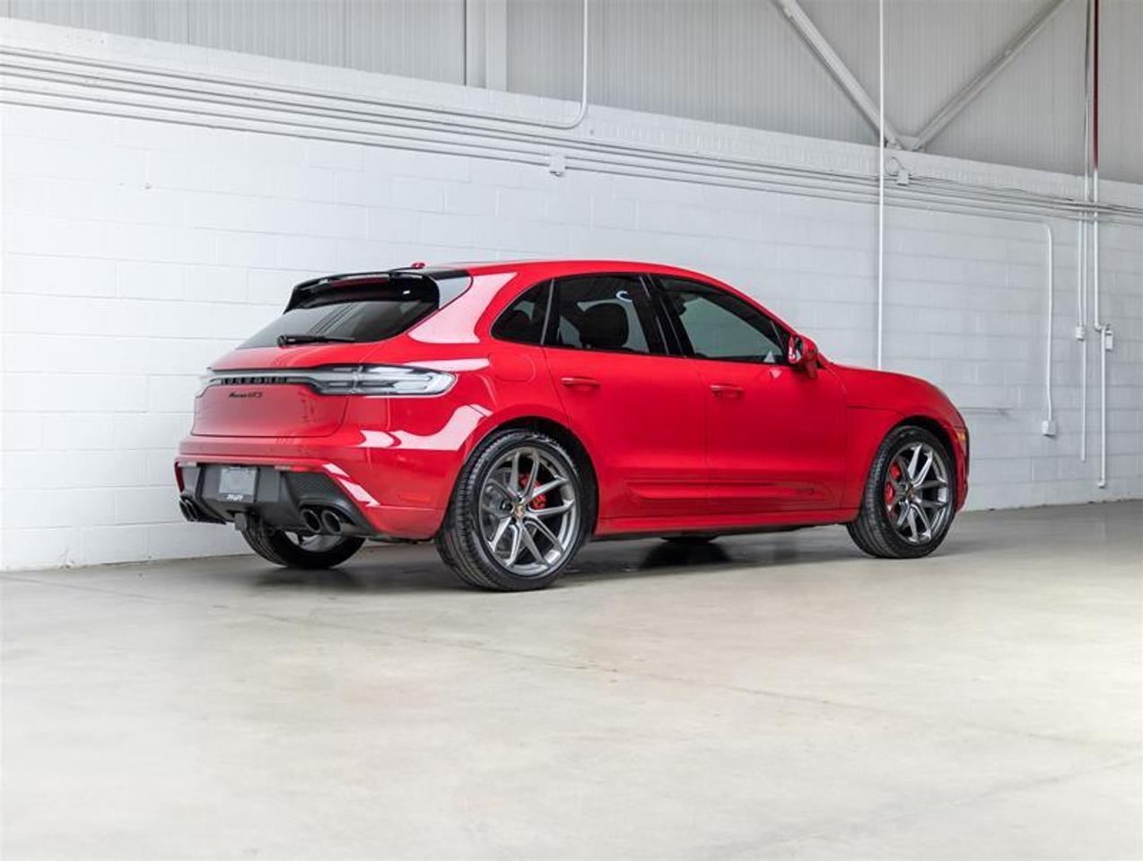 2024 Porsche Macan  Photo