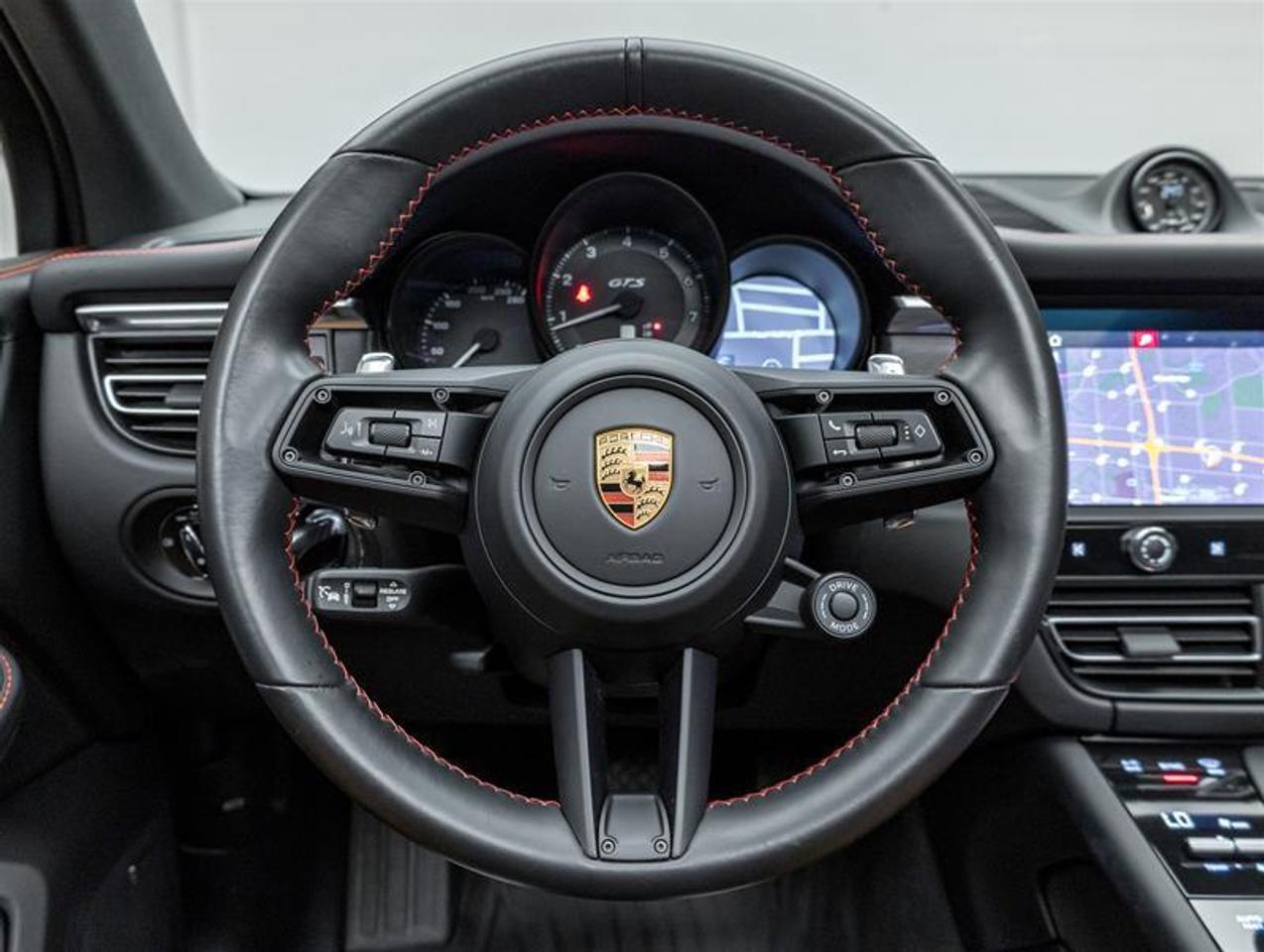 2024 Porsche Macan  Photo
