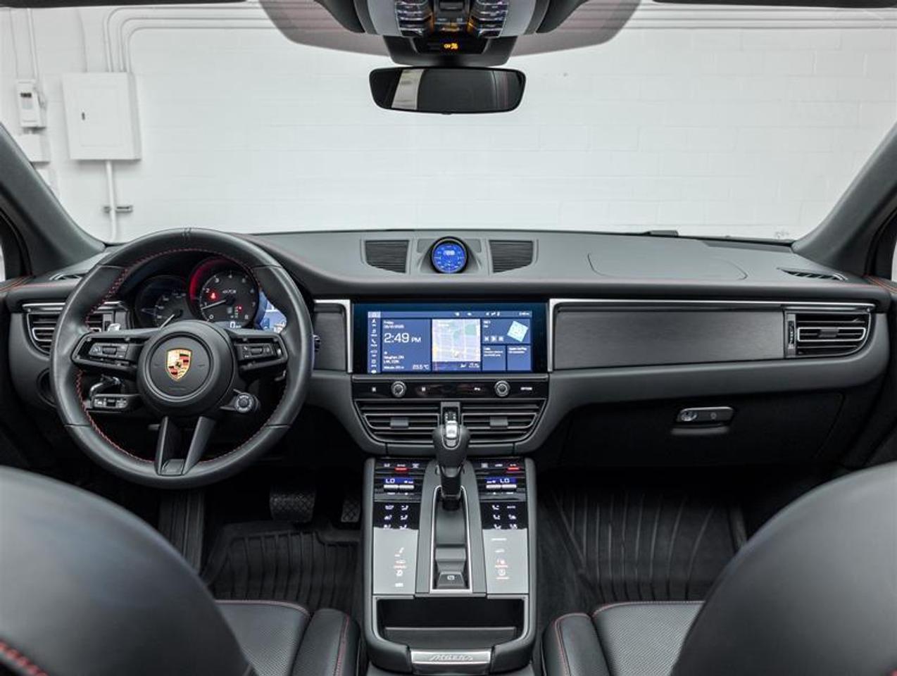 2024 Porsche Macan  Photo