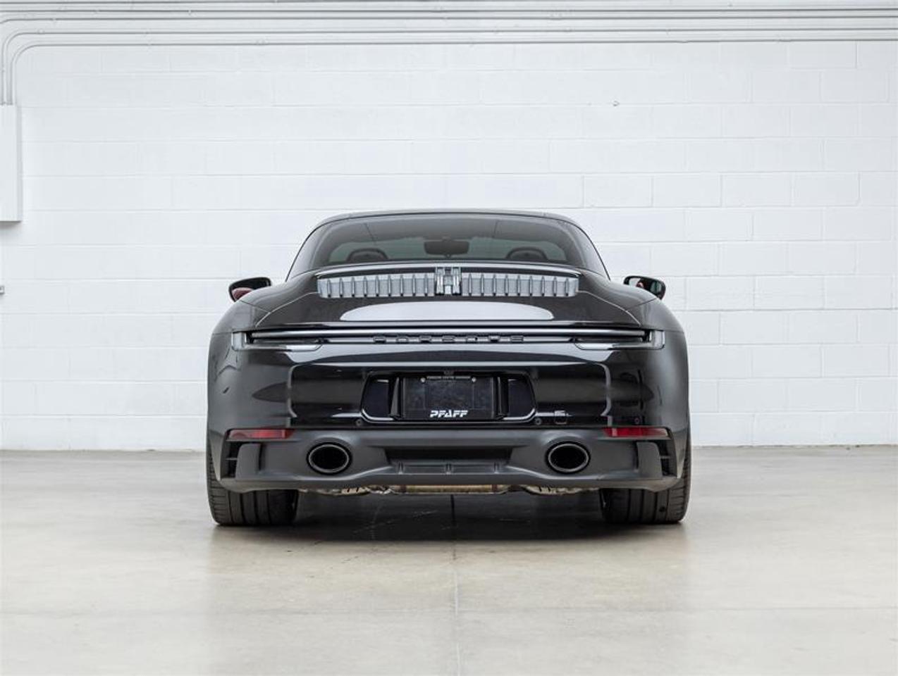2024 Porsche 911  Photo