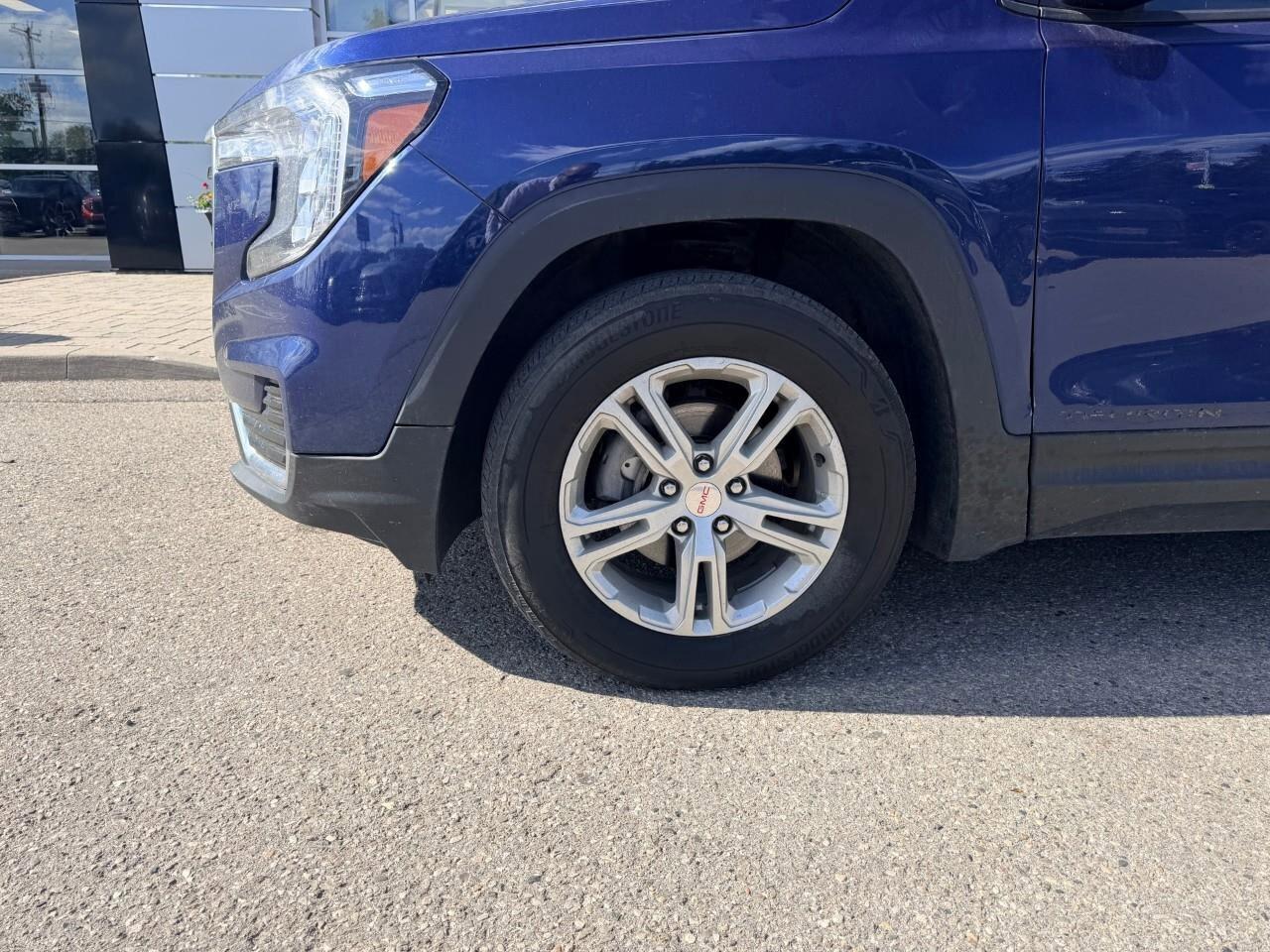 2022 GMC Terrain SLESLE, 1.5L 4-CYL, AWD, ALLOYS, CLOTH, 1-OWNER, C Photo