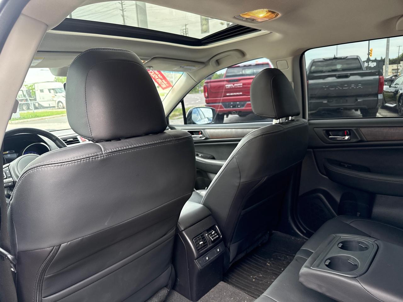 2017 Subaru Outback 2.5i Limited w/Technology Package (CVT) 4dr All-wheel Drive Wagon Photo