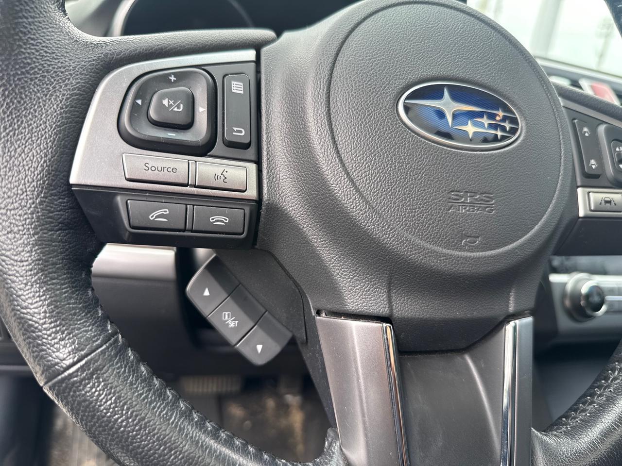 2017 Subaru Outback 2.5i Limited w/Technology Package (CVT) 4dr All-wheel Drive Wagon Photo