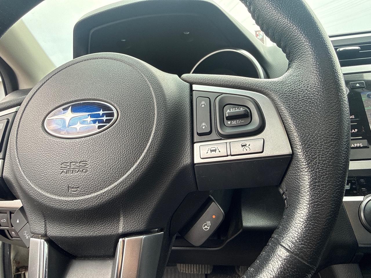 2017 Subaru Outback 2.5i Limited w/Technology Package (CVT) 4dr All-wheel Drive Wagon Photo
