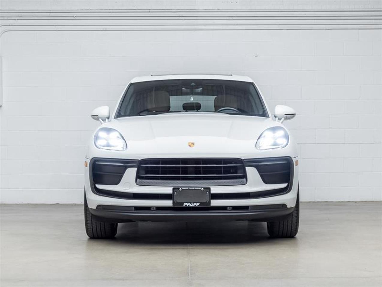 2023 Porsche Macan  Photo