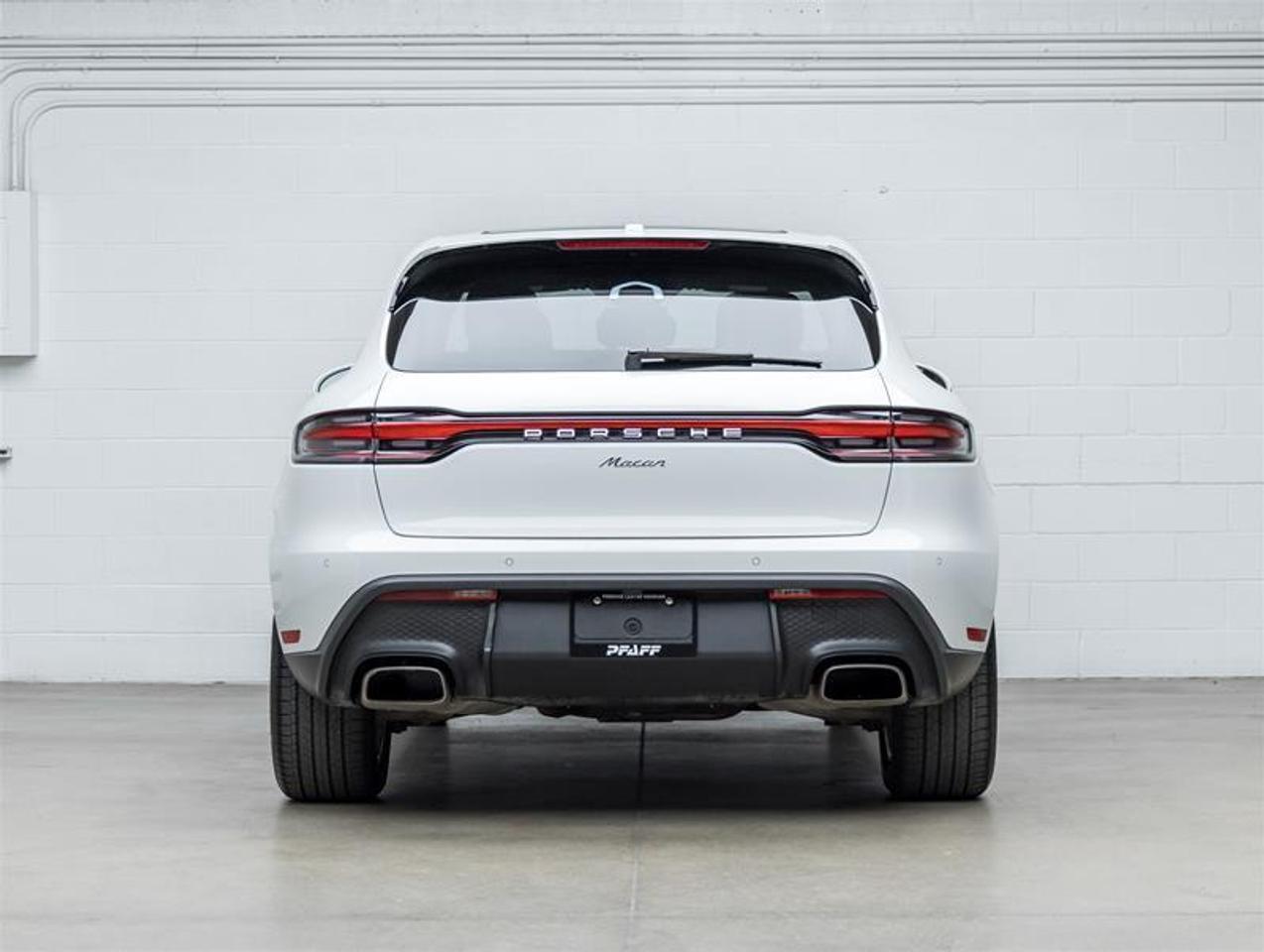 2023 Porsche Macan  Photo