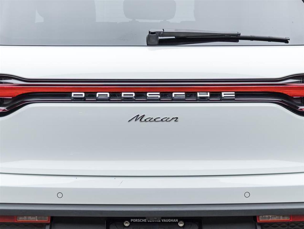 2023 Porsche Macan  Photo