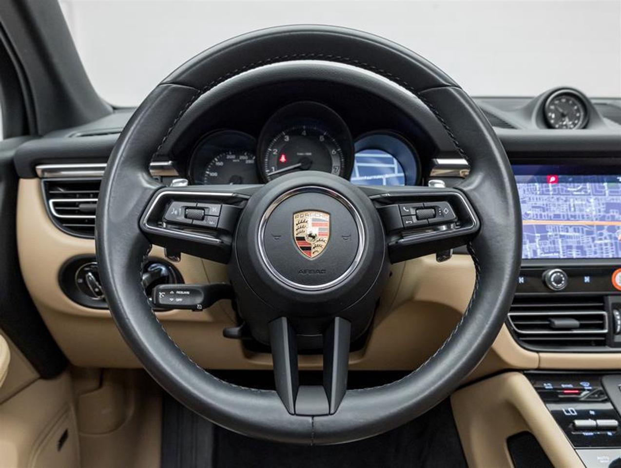 2023 Porsche Macan  Photo
